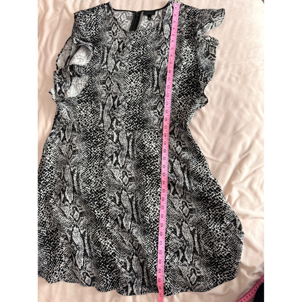 Who What Wear Womens XL Black White Snake Print Flutter Sleeve Mini Dress - Picture 8 of 8